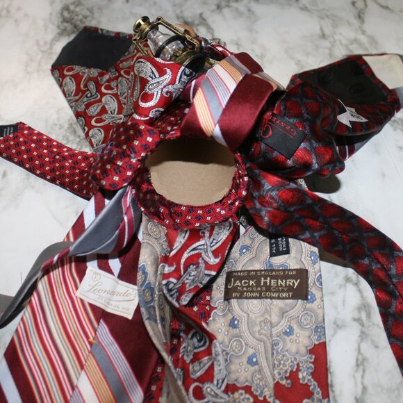 UPCYCLED Angel African American Necktie Tree Topper Table Centerpiece X-mas Red - Picture 4 of 11